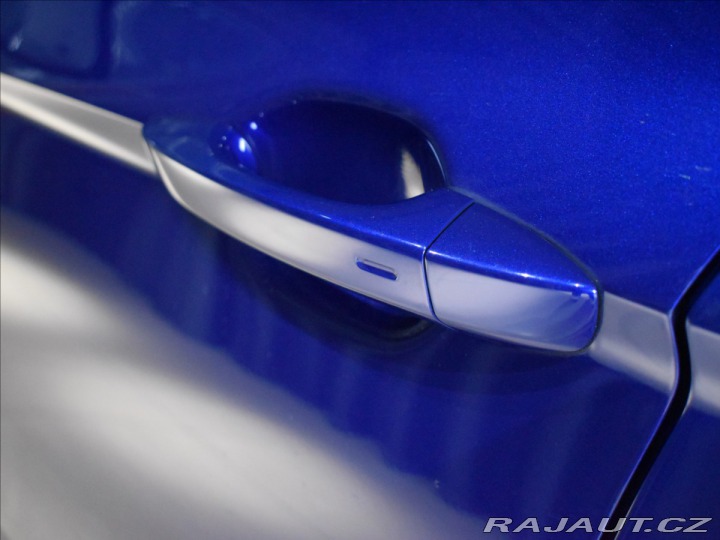 Volkswagen Passat 2,0 DSG 4 Motion R-Line T 2021