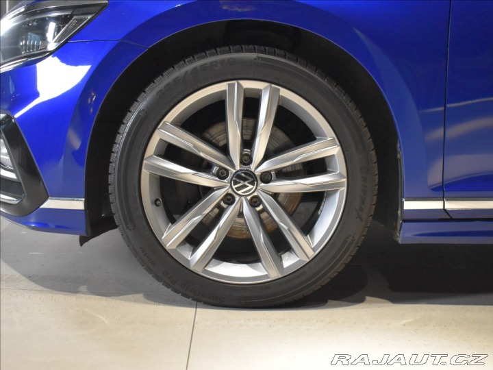 Volkswagen Passat 2,0 DSG 4 Motion R-Line T 2021