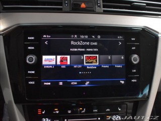 Volkswagen Passat 2,0 DSG 4 Motion R-Line T 2021