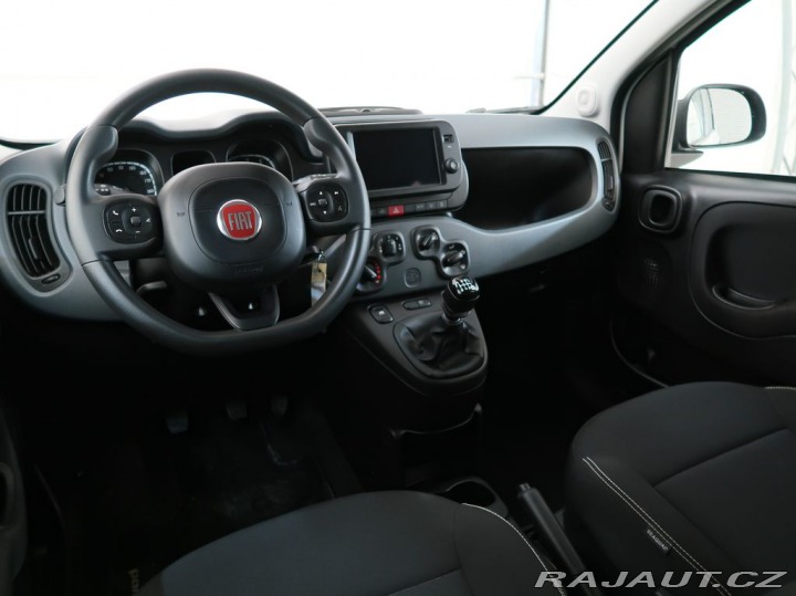 Fiat Panda 1.0HYBRID,52kW,CROSS,MAN6 1800