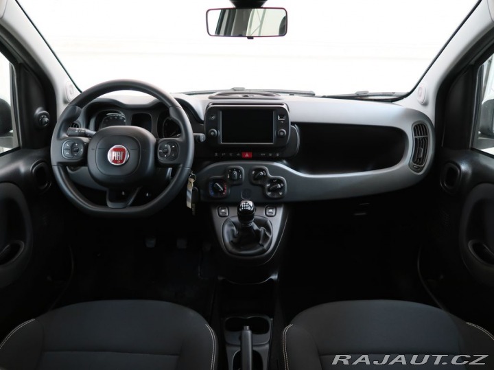 Fiat Panda 1.0HYBRID,52kW,CROSS,MAN6 1800