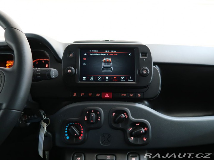Fiat Panda 1.0HYBRID,52kW,CROSS,MAN6 1800