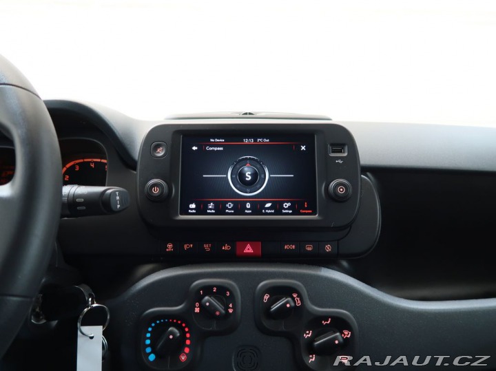 Fiat Panda 1.0HYBRID,52kW,CROSS,MAN6 1800