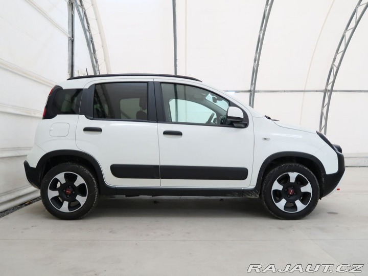 Fiat Panda 1.0HYBRID,52kW,CROSS,MAN6 1800