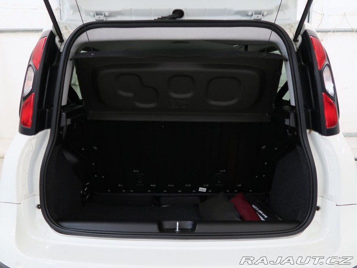 Fiat Panda 1.0HYBRID,52kW,CROSS,MAN6 1800