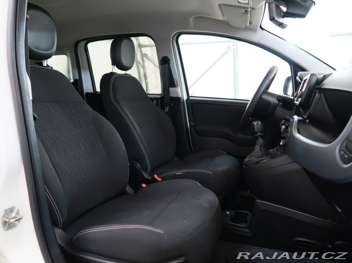 Fiat Panda 1.0HYBRID,52kW,CROSS,MAN6 1800