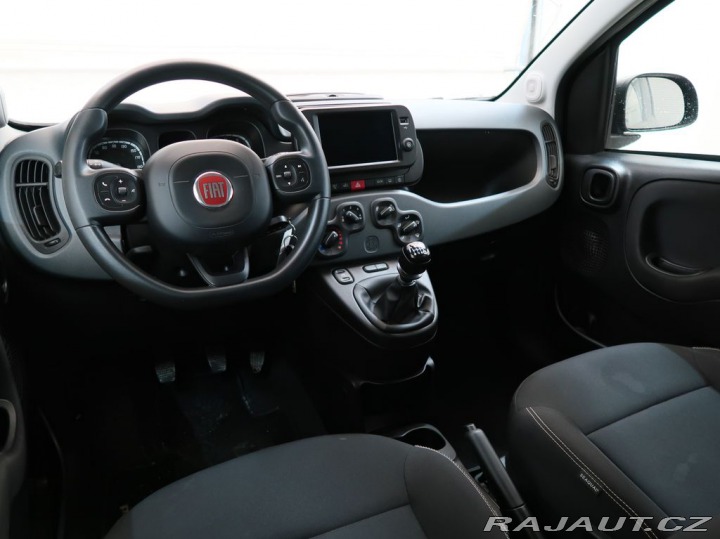 Fiat Panda 1.0HYBRID,52kW,CROSS,MAN6 1800