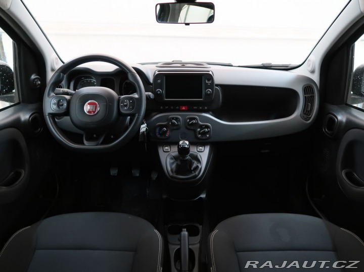 Fiat Panda 1.0HYBRID,52kW,CROSS,MAN6 1800