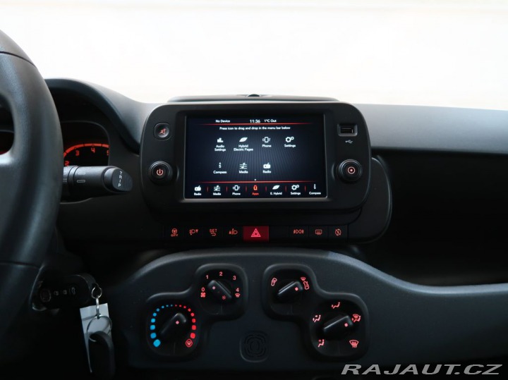 Fiat Panda 1.0HYBRID,52kW,CROSS,MAN6 1800