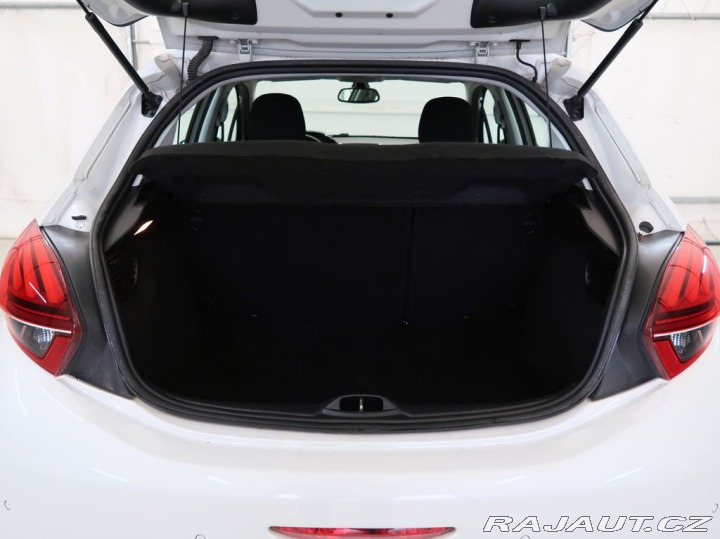 Peugeot 208 1.2PureTech,81kW,ALLURE,M 1800