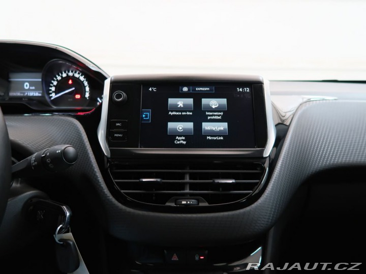 Peugeot 208 1.2PureTech,81kW,ALLURE,M 1800