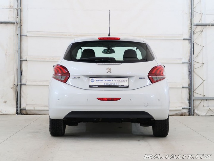 Peugeot 208 1.2PureTech,81kW,ALLURE,M 1800