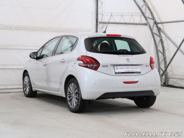 Peugeot 208 1.2PureTech,81kW,ALLURE,M 1800
