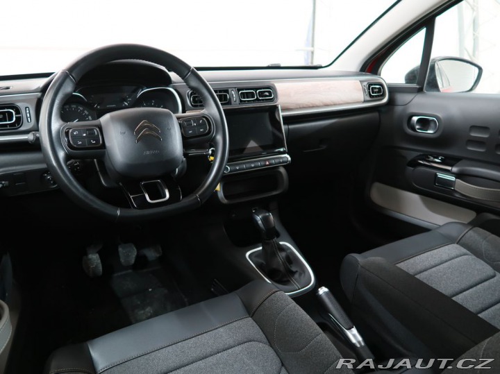 Citroën C3 1.2PureTech,61kW,SHINE,MA 1800