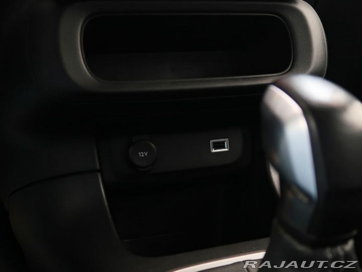 Citroën C3 1.2PureTech,61kW,SHINE,MA 1800