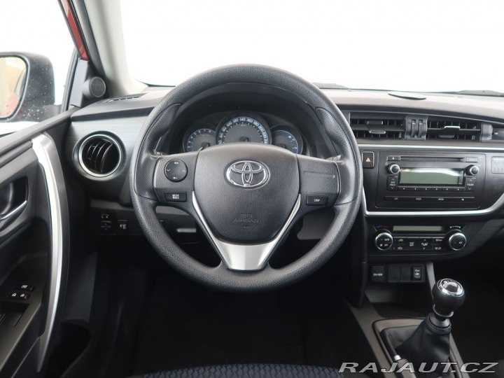Toyota Auris 1.6VVT-i,97kW,CZ,Manuál 2015