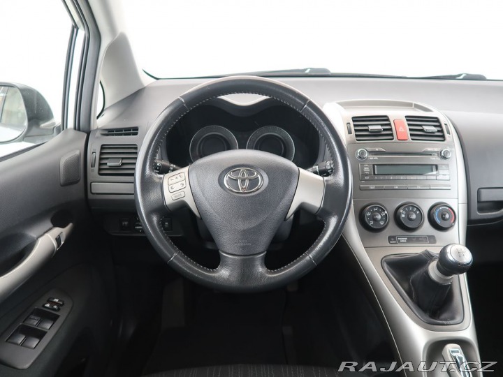 Toyota Auris 1.6VVT-i,91kW,Manuál 2007
