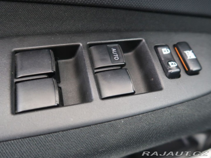 Toyota Auris 1.6VVT-i,91kW,Manuál 2007