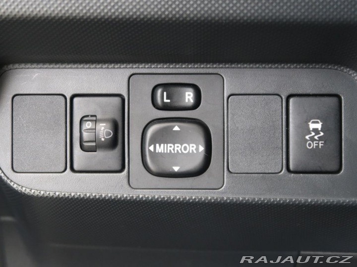 Toyota Auris 1.6VVT-i,91kW,Manuál 2007