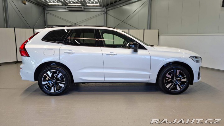 Volvo XC60 B5 2.0L 250+14 HP AT8 AWD 2026