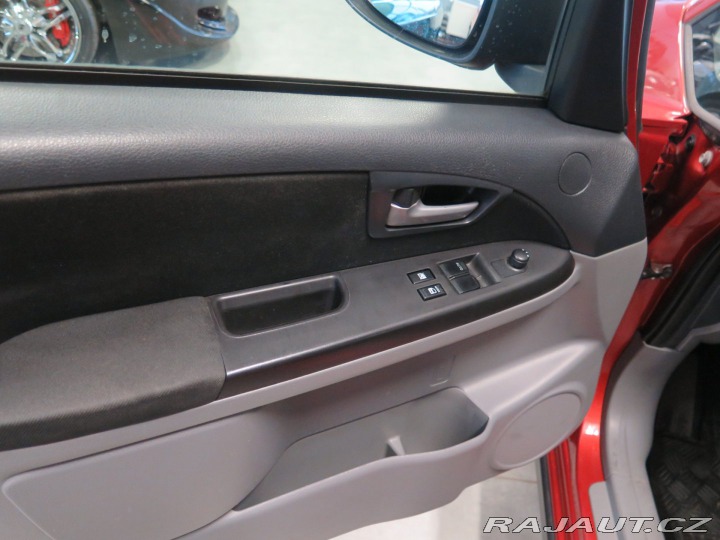 Suzuki SX4 1.6 88kW klima, tažné 2013