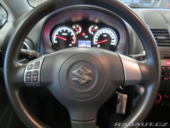 Suzuki SX4 1.6 88kW klima, tažné 2013