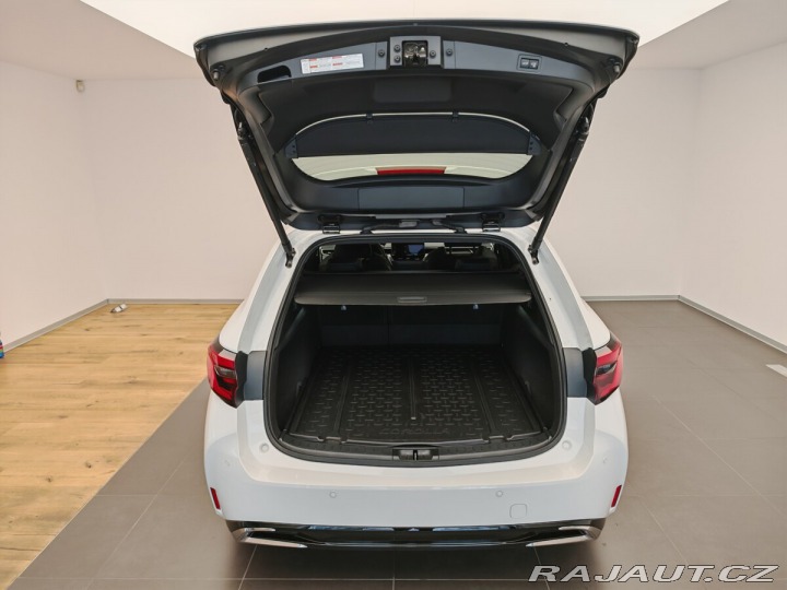 Toyota Corolla 1.8 Hybrid e-CVT Style To 2024