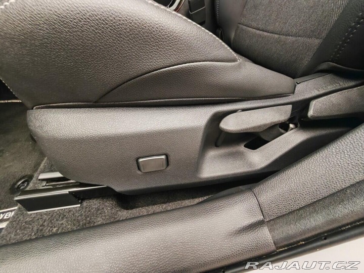 Toyota Corolla 1.8 Hybrid e-CVT Style To 2024