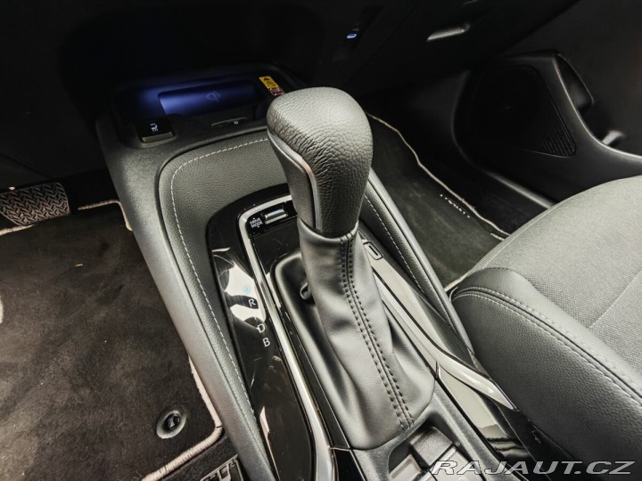 Toyota Corolla 1.8 Hybrid e-CVT Touring 2024