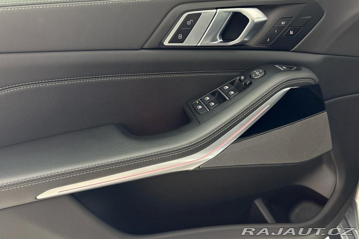 BMW X5 xDrive40i 2025