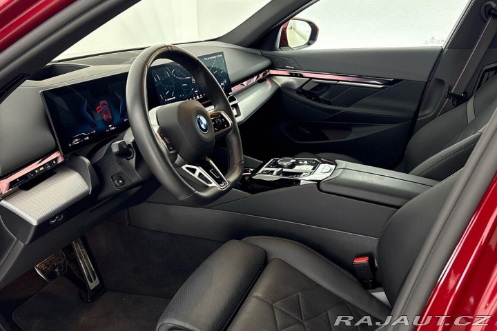 BMW 5 550e xDrive Touring 2025