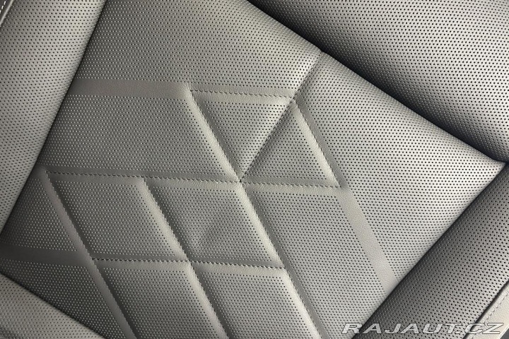 BMW i5 xDrive40 Touring 2025