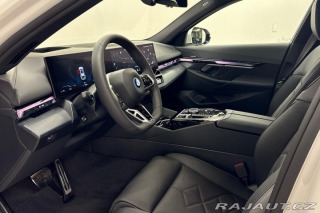 BMW i5 xDrive40 Touring 2025