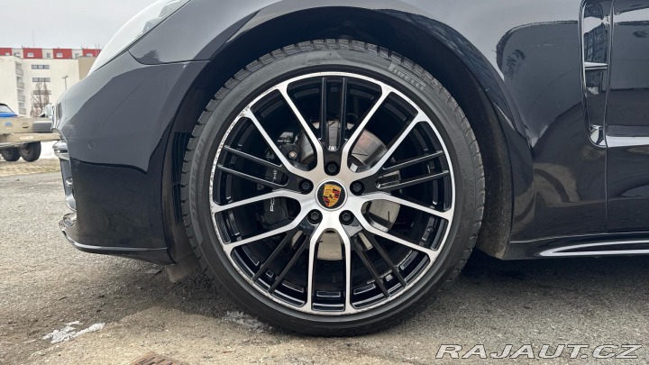 Porsche Panamera 4S 2022
