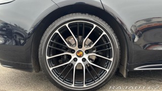 Porsche Panamera 4S 2022