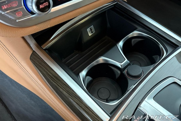 BMW 7 řady 7 | 740i 2016