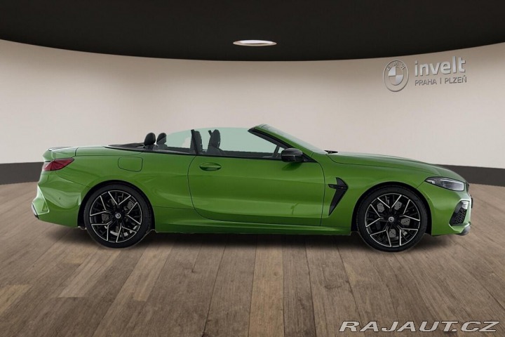 BMW M8  2022