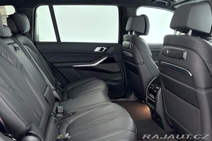 BMW X7 xDrive40i 2024