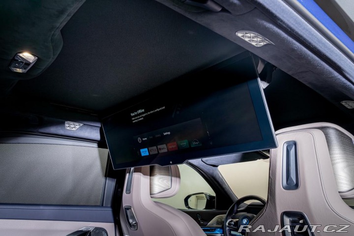 BMW i7 M70 xDrive 2024