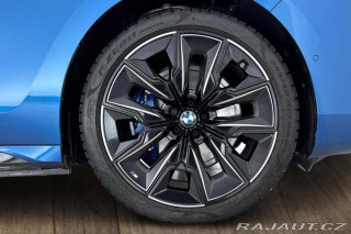 BMW i7 M70 xDrive 2024