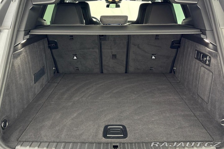 BMW iX xDrive45 2025