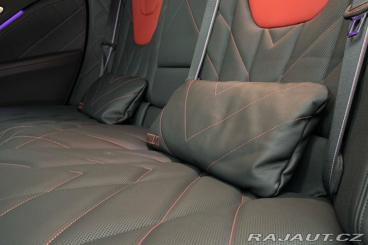 BMW XM Label Red 2024