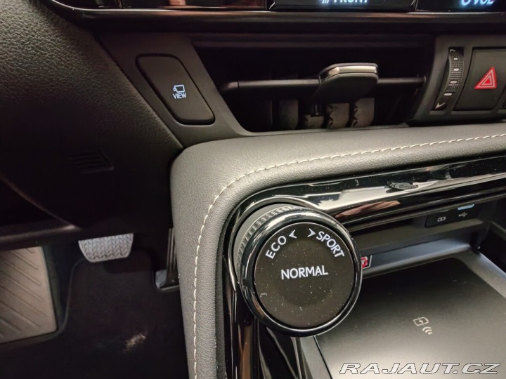 Lexus Ostatní modely NX 450h plus 450h+ Plug-in Hybrid PRES 2025