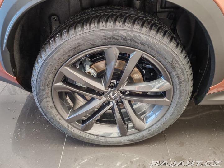 Lexus Ostatní modely NX 450h plus 450h+ Plug-in Hybrid PRES 2024