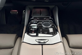 BMW i5 xDrive40 2025