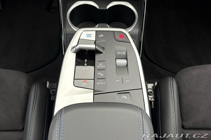 BMW iX1 xDrive30 2025