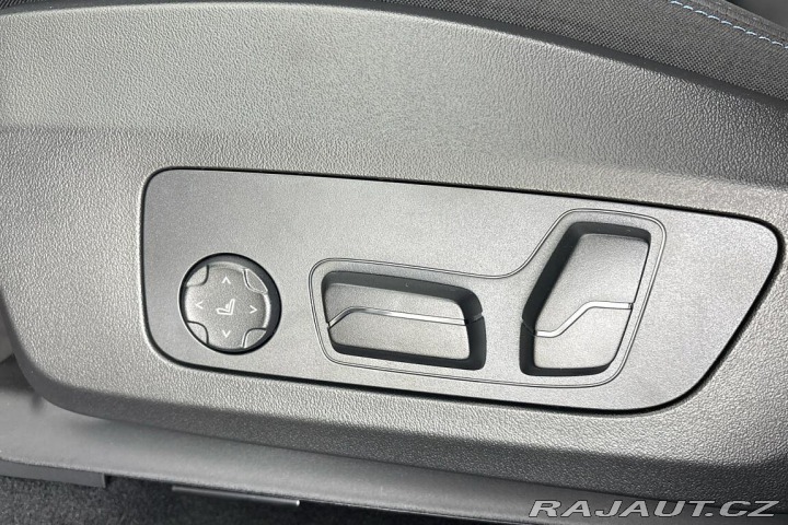 BMW iX1 xDrive30 2025