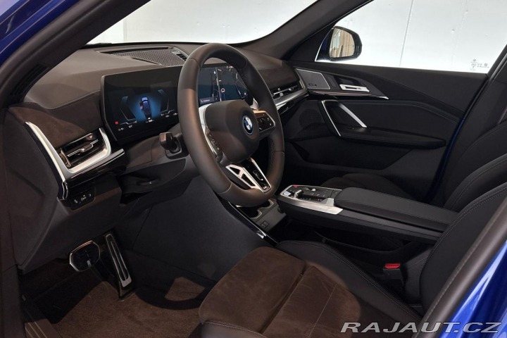 BMW iX1 xDrive30 2025