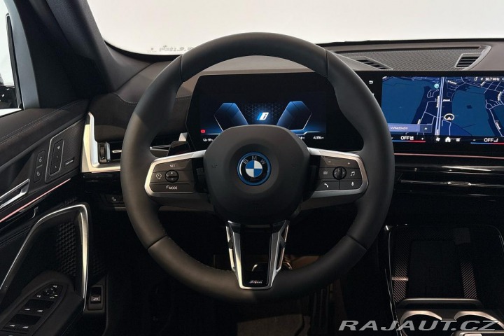 BMW iX1 xDrive30 2025