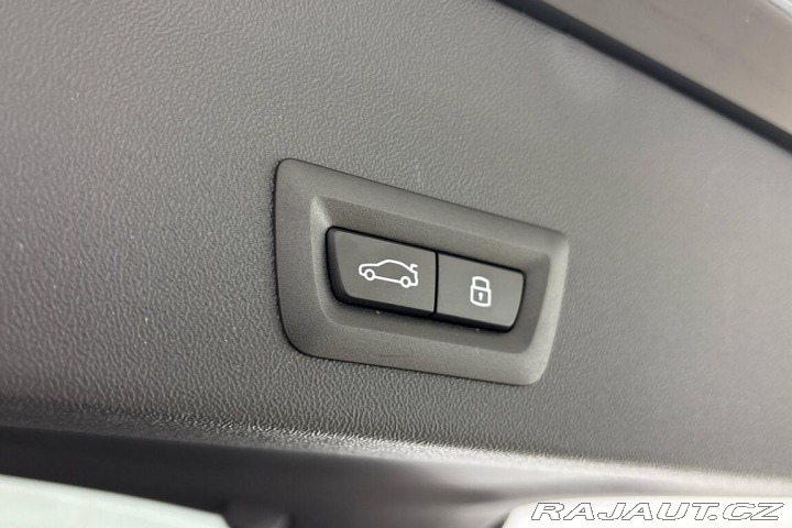 BMW iX3 50 xDrive 2026